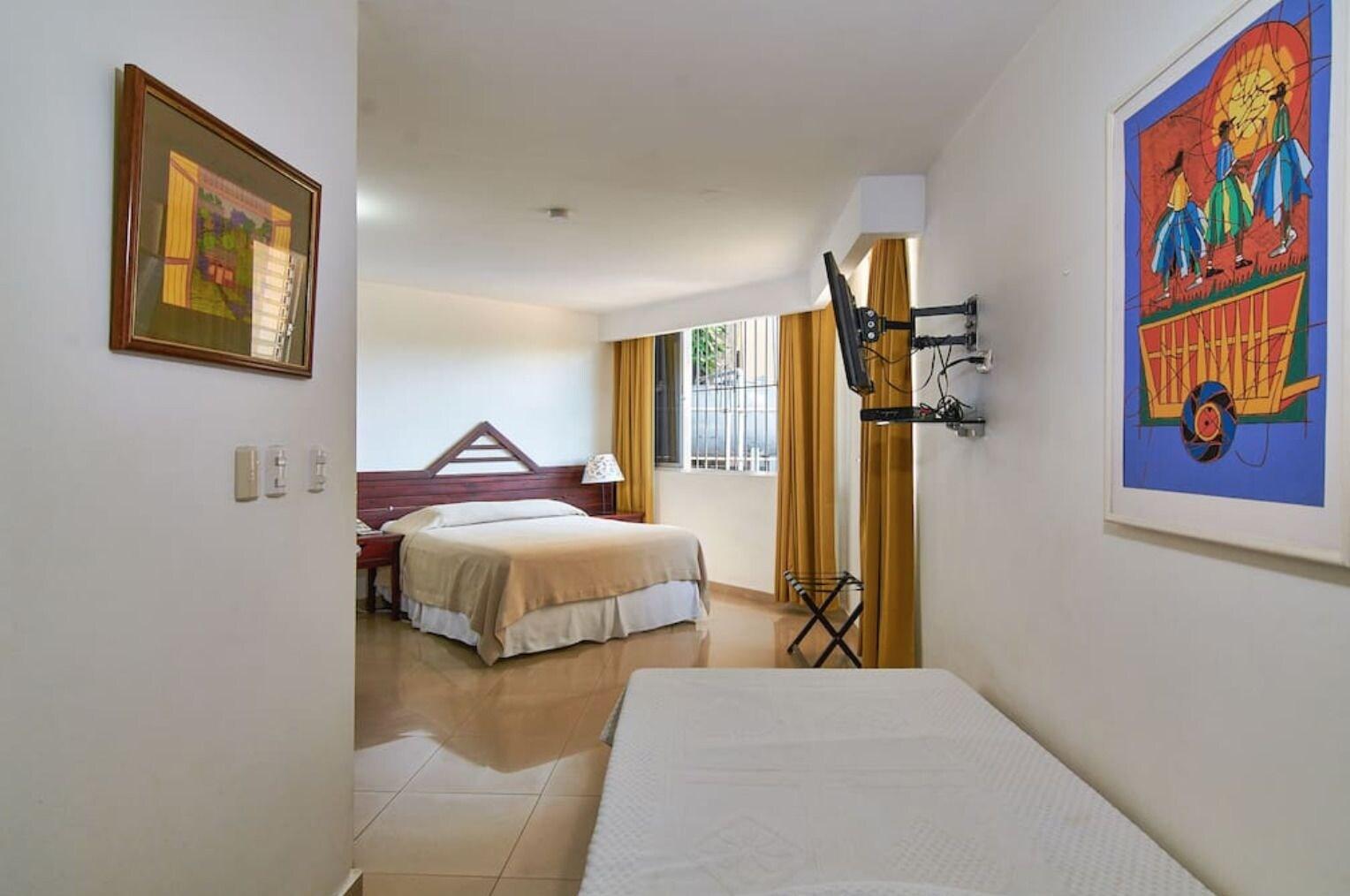 Aparta Hotel Plaza Del Sol Санто Доминго Екстериор снимка