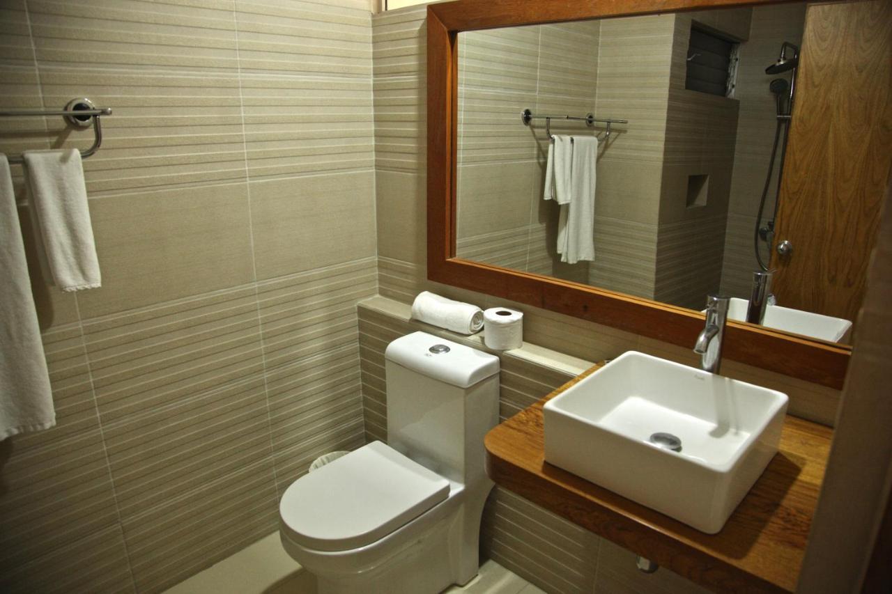 Aparta Hotel Plaza Del Sol Санто Доминго Екстериор снимка